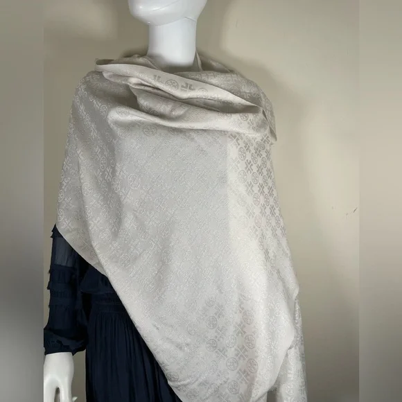 TORY BURCH Jacquard Traveler Scarf In New Ivory Logo Wool Silk Blend 30x76 Wrap - Picture 8 of 15